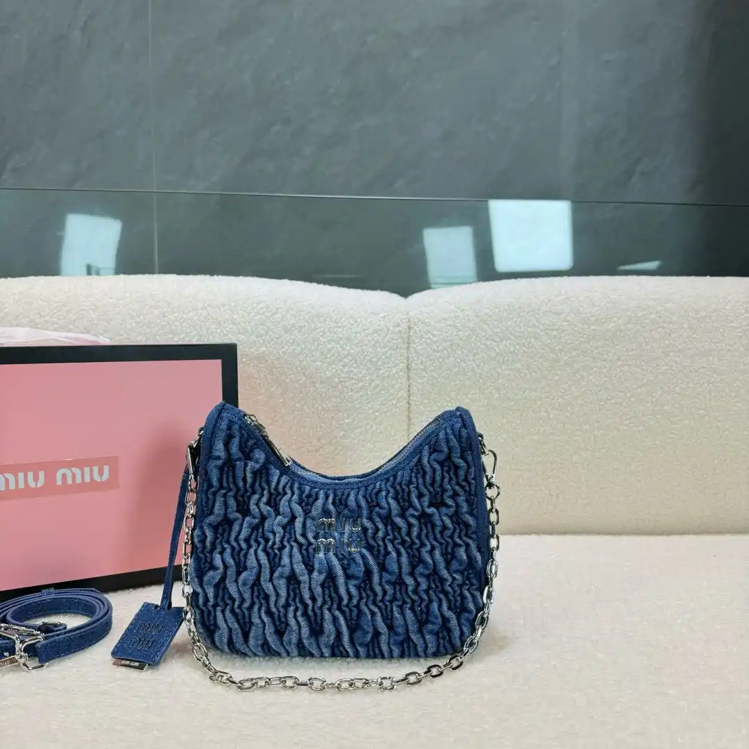 KK01750 (1).webp