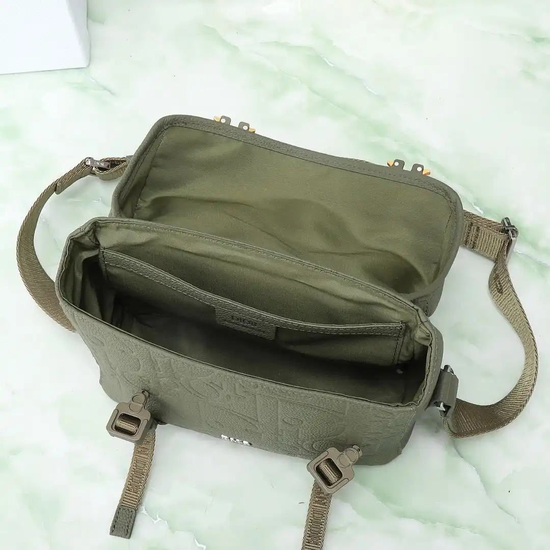 KK04250 (15).webp