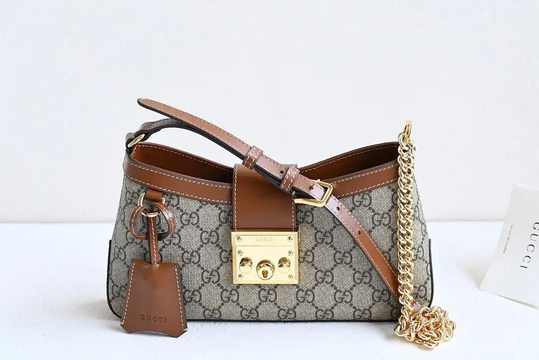KK03550 (6).webp