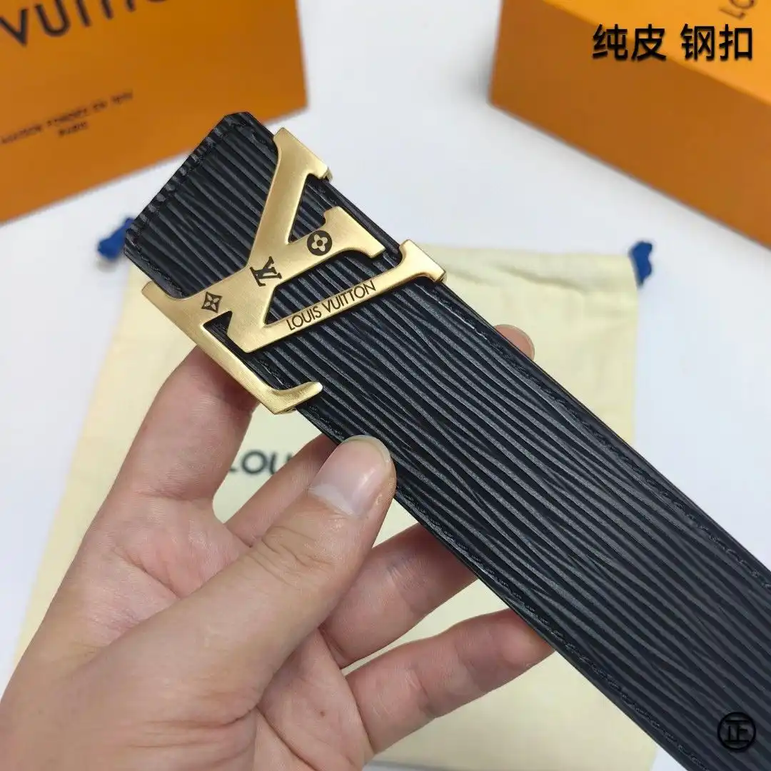 JE001250 (2).webp
