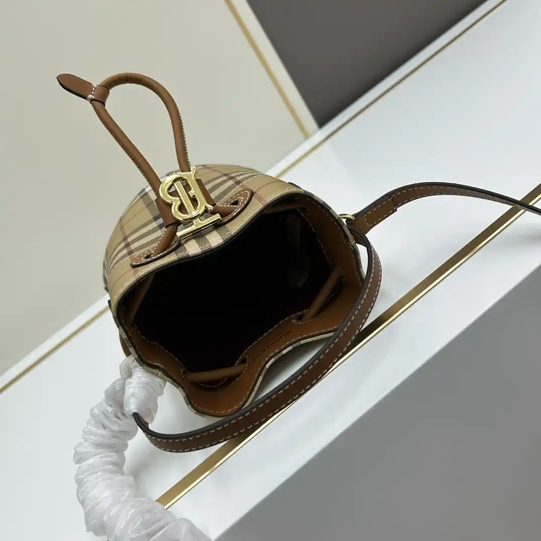 KK02950 (20).webp