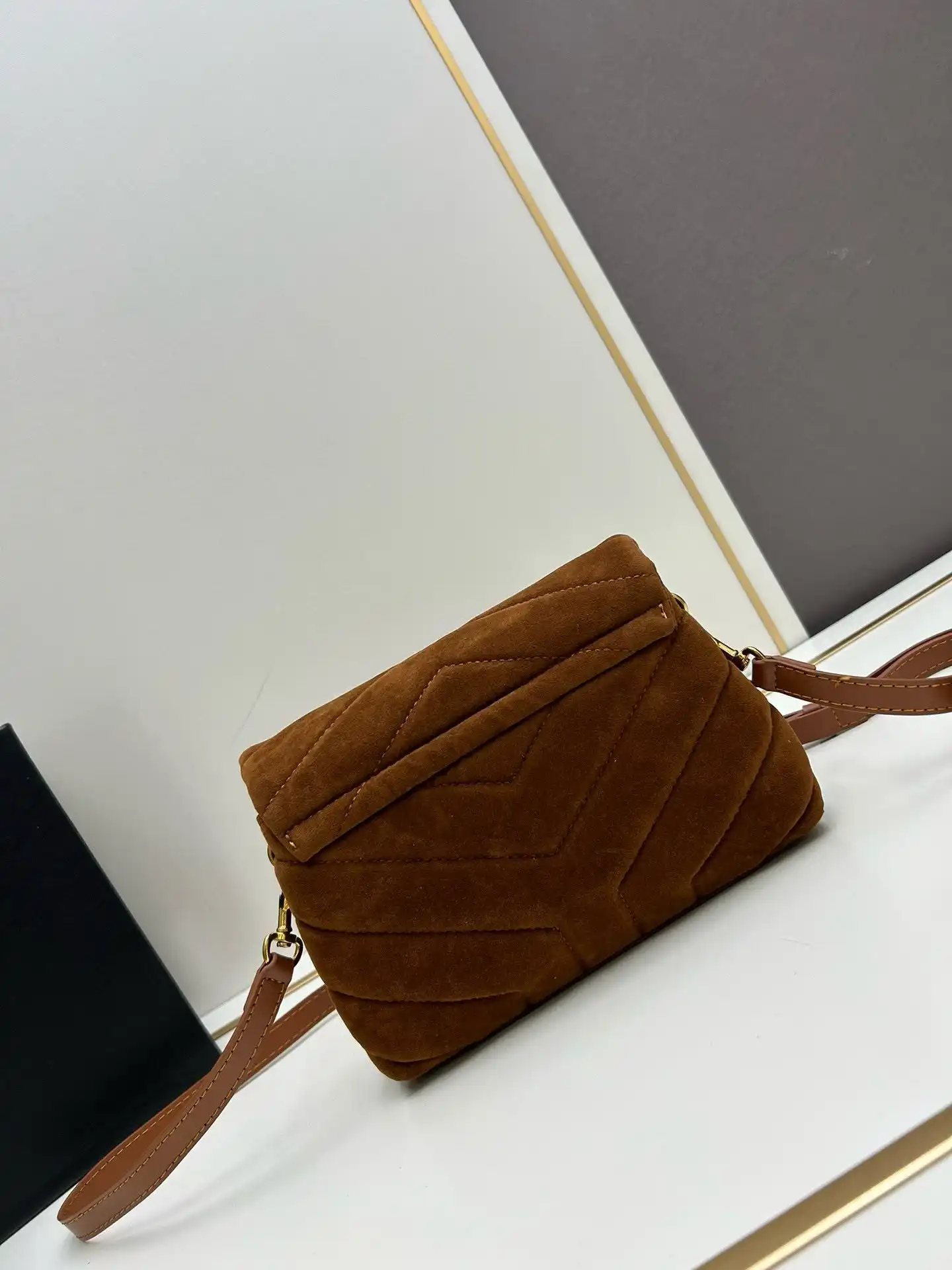 KK02350 (9).webp