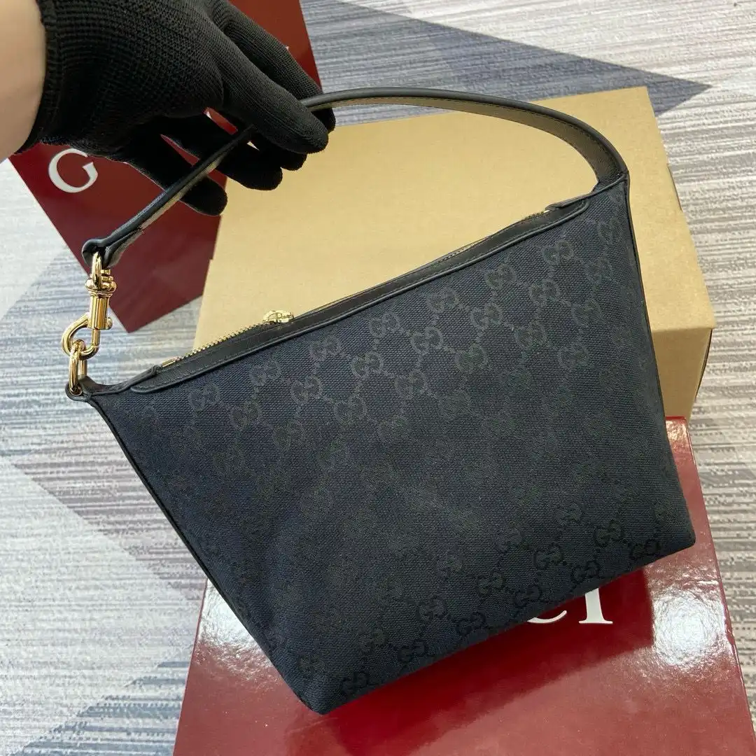 KK03850 (1).webp