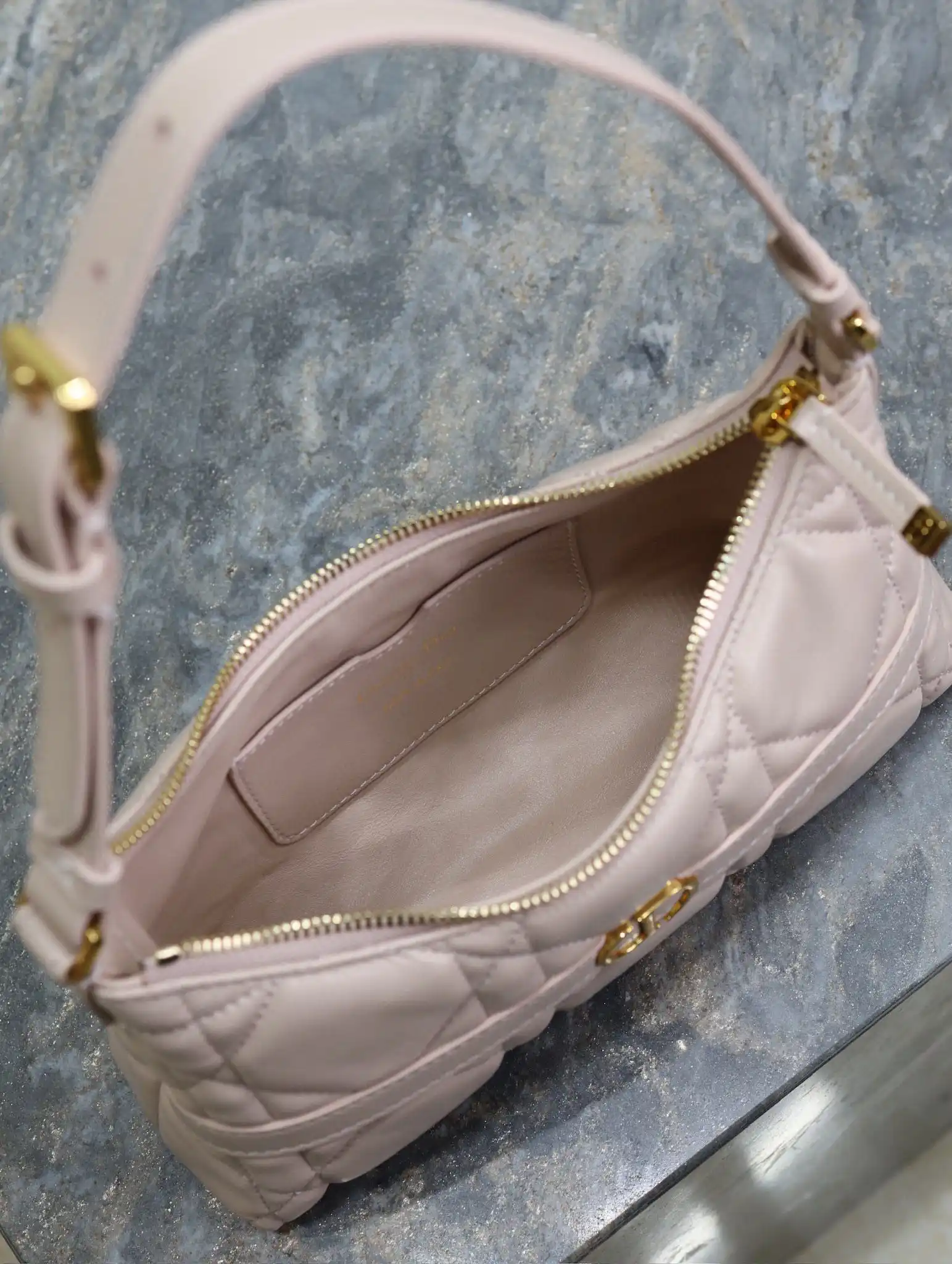 KK05150 (5).webp