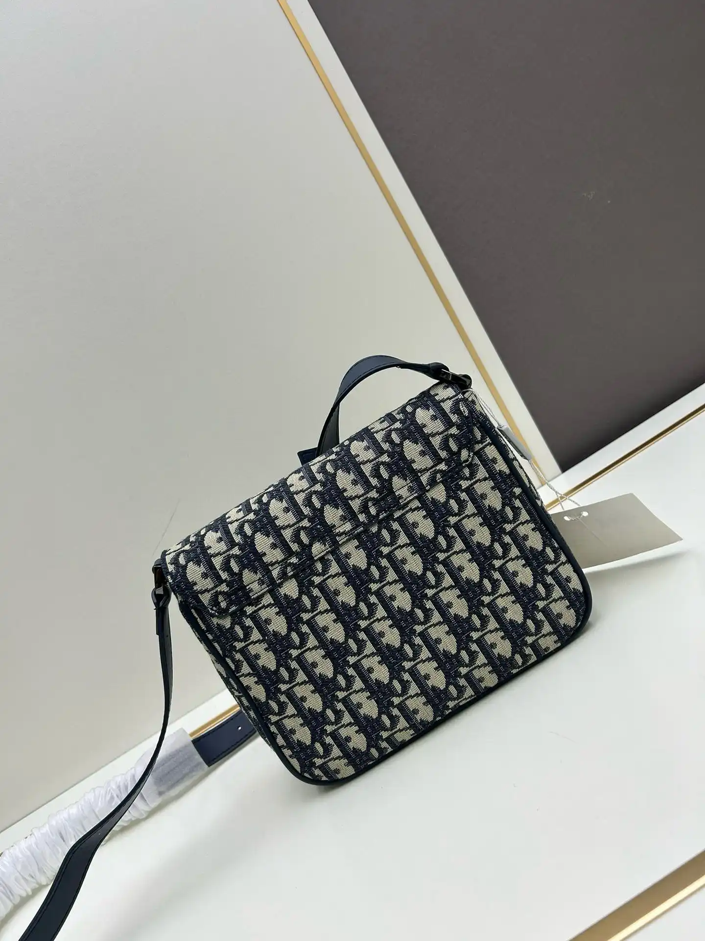 KK03150 (18).webp