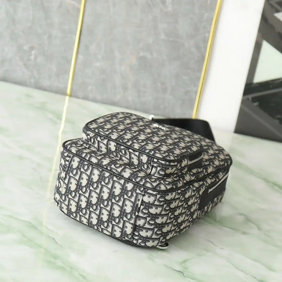 KK04050 (4).webp