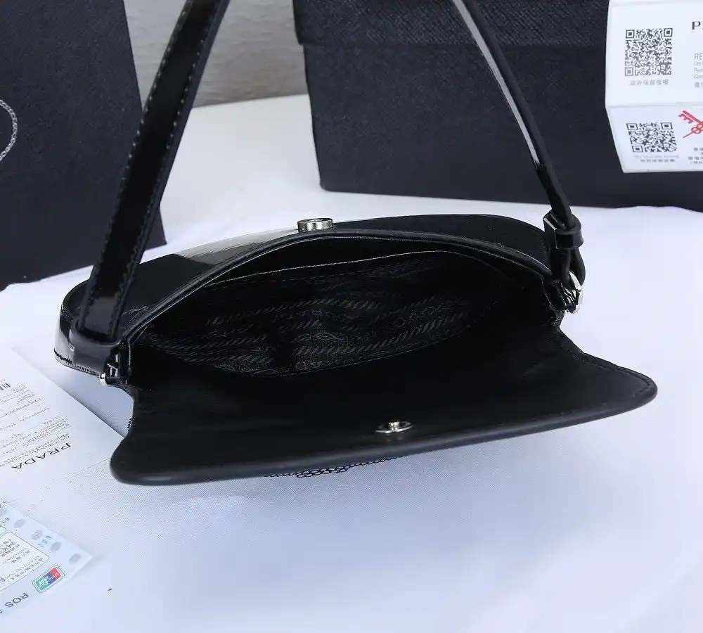 KK01850 (5).webp