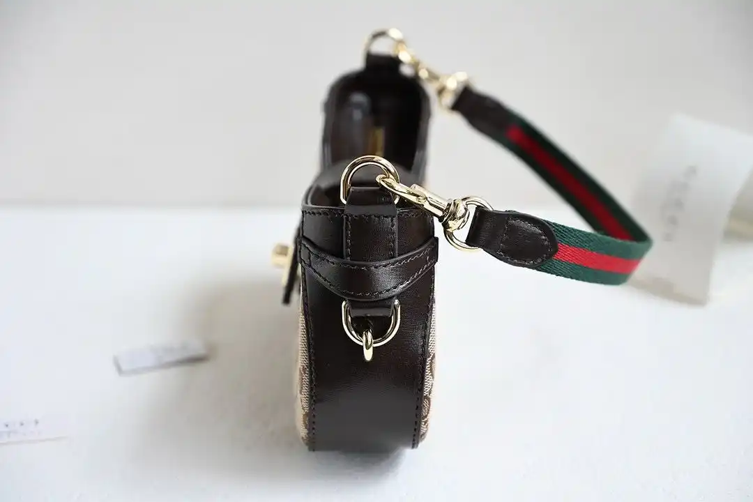 KK03850 (8).webp