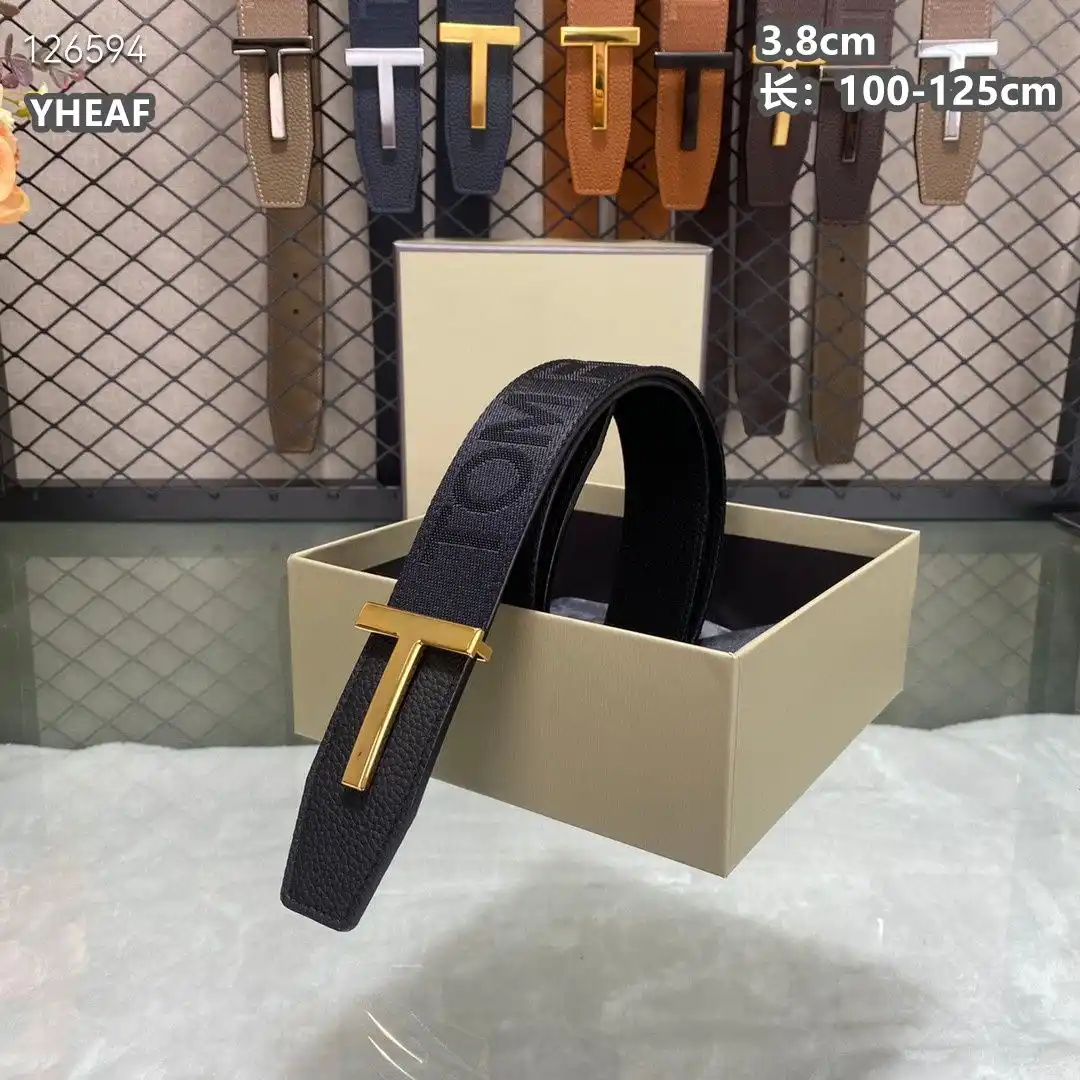 SB001250 (121).webp