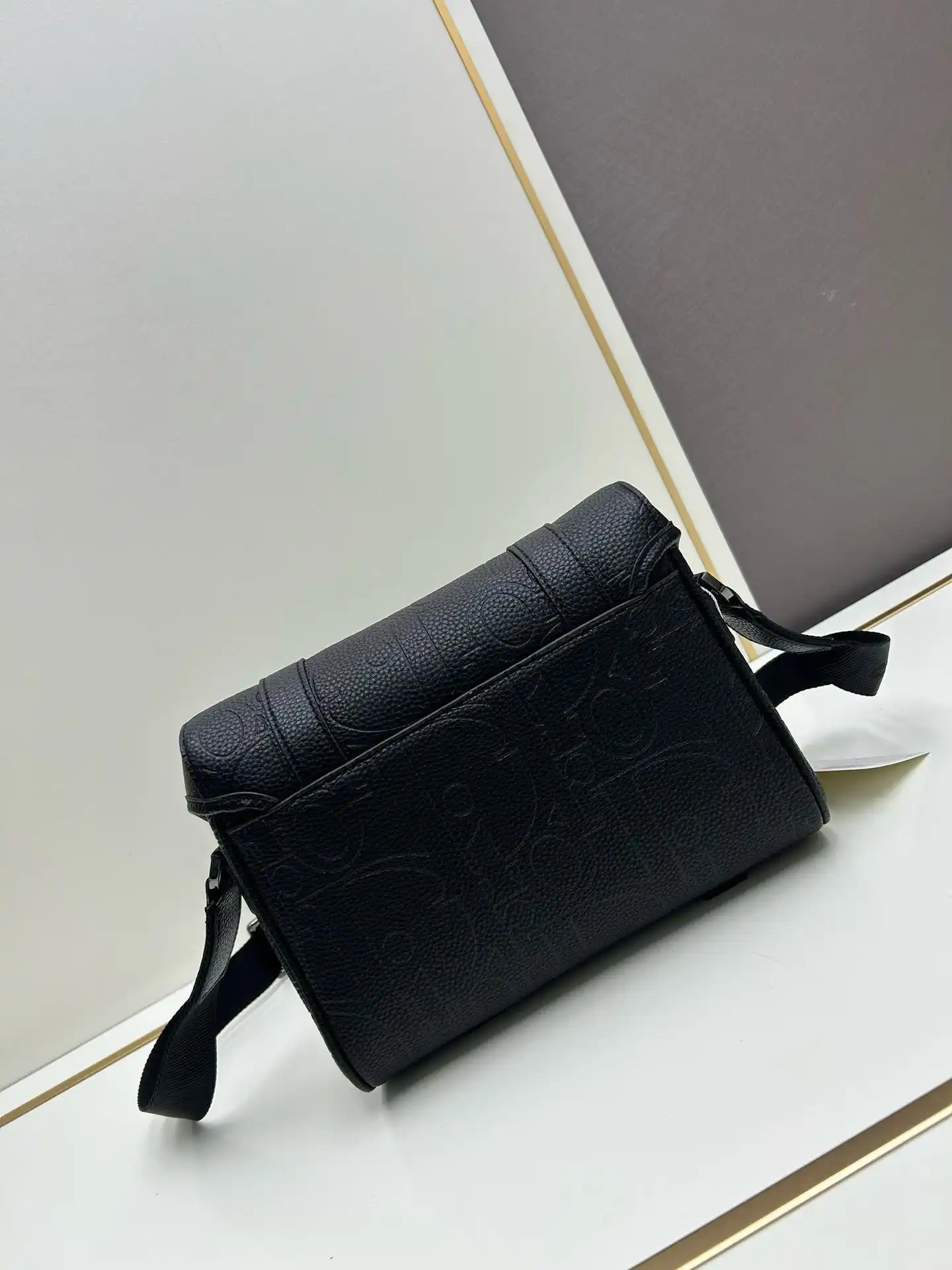 KK03350 (3).webp