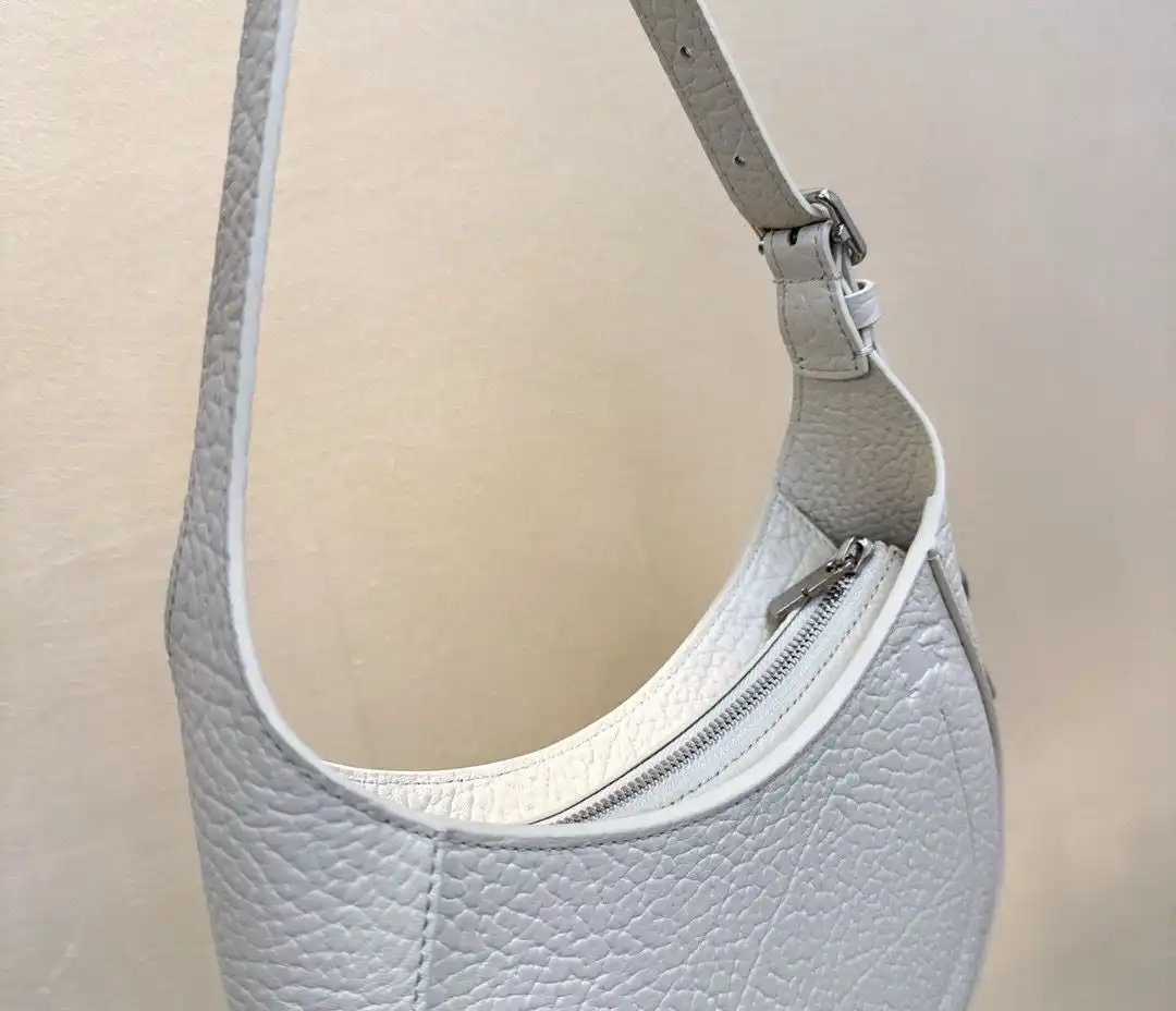 KK04450 (10).webp