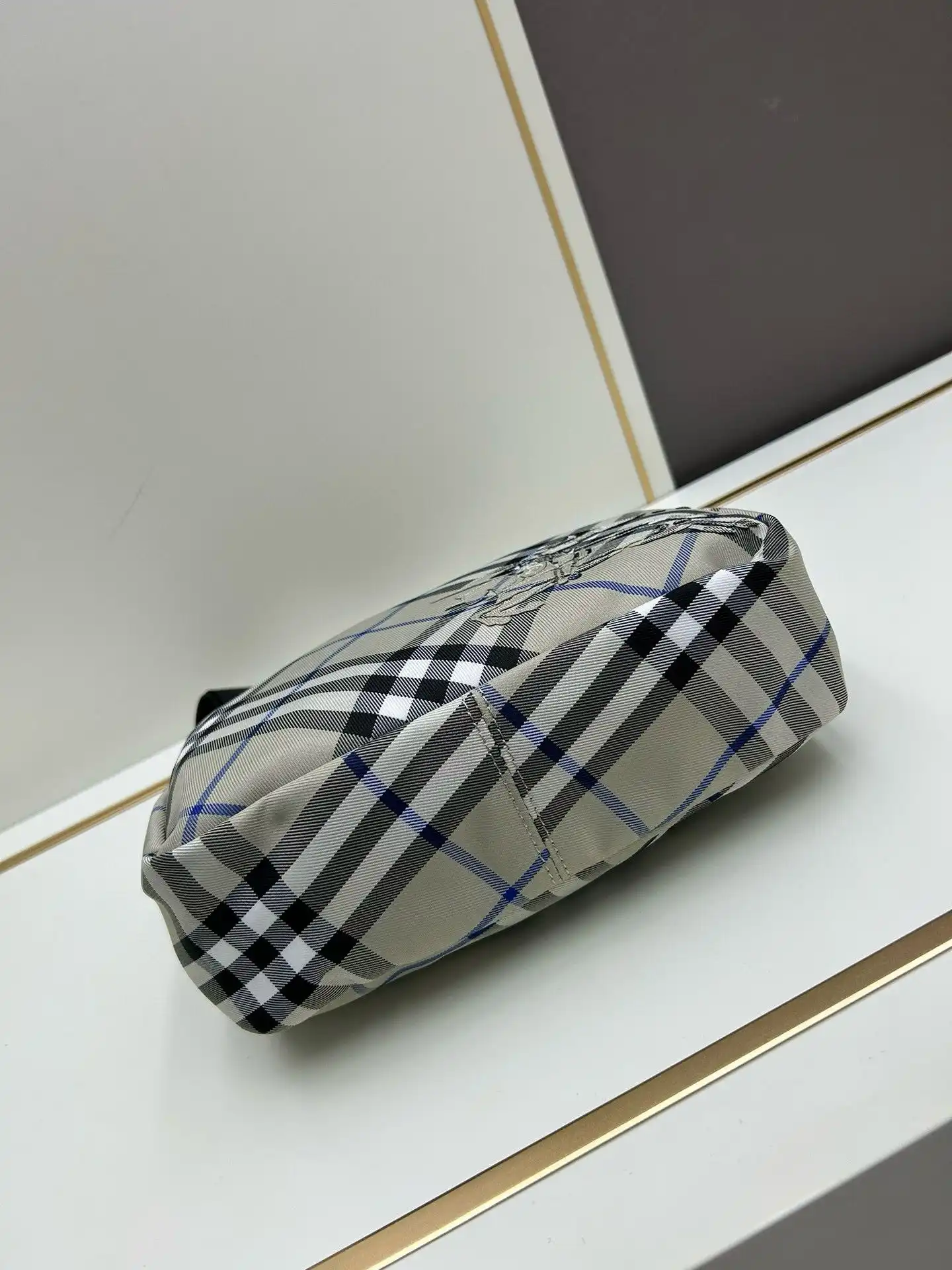 KK02950 (4).webp