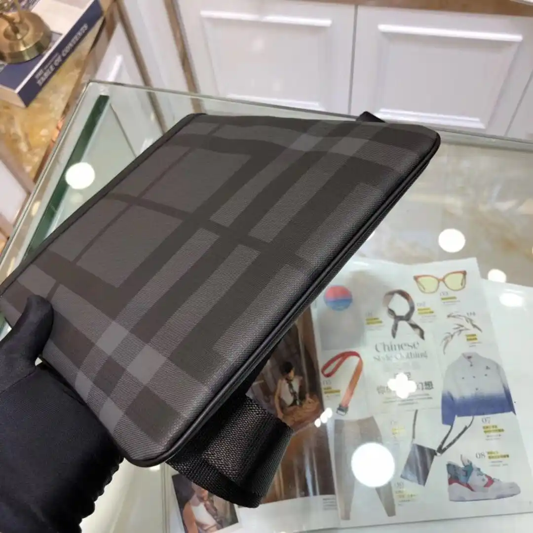 KK02350 (4).webp