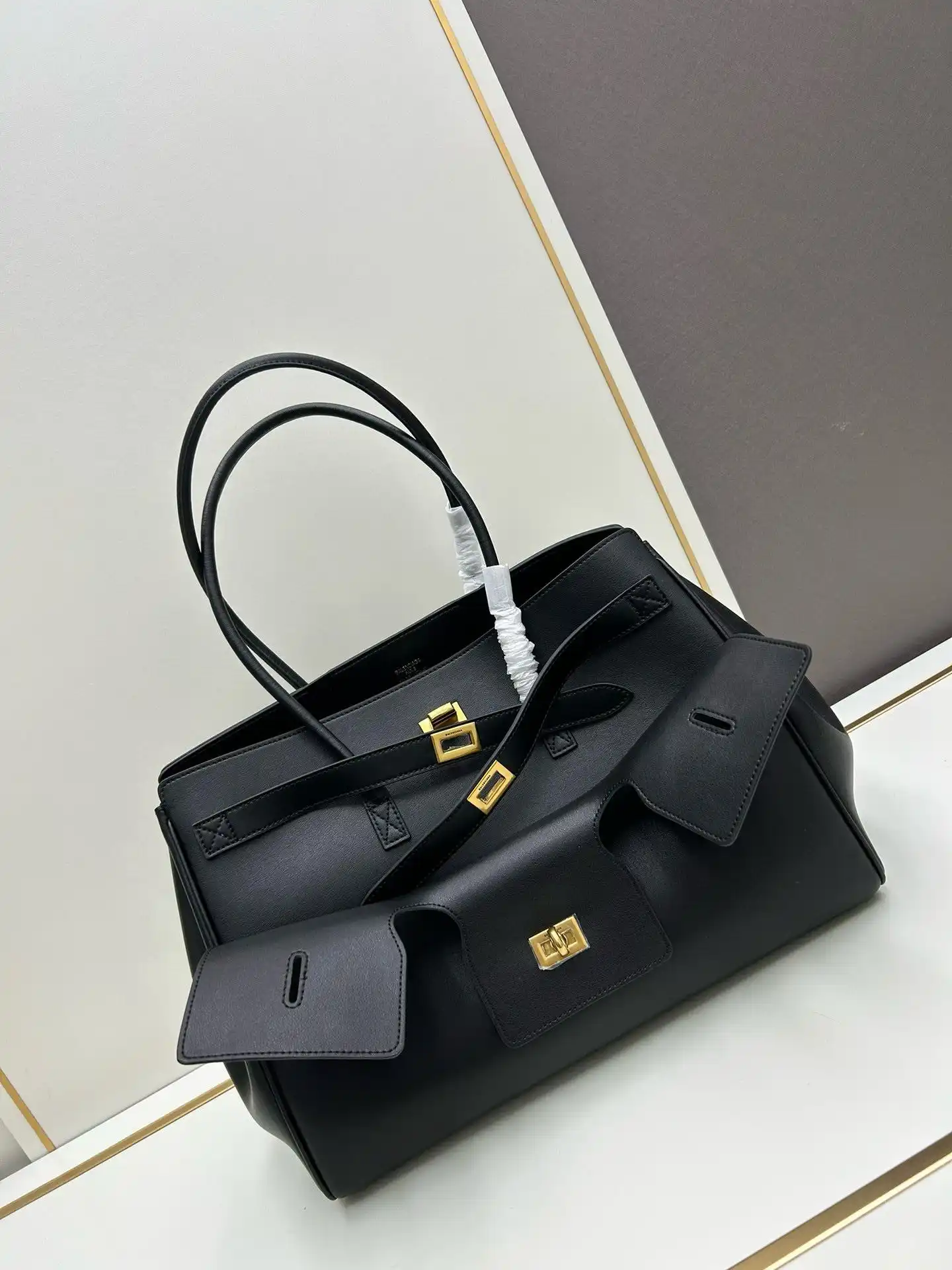 KK04350 (1).webp