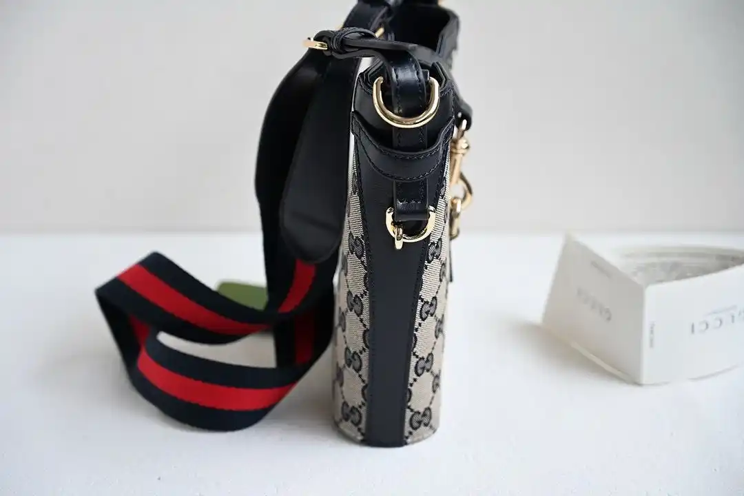 KK03750 (3).webp