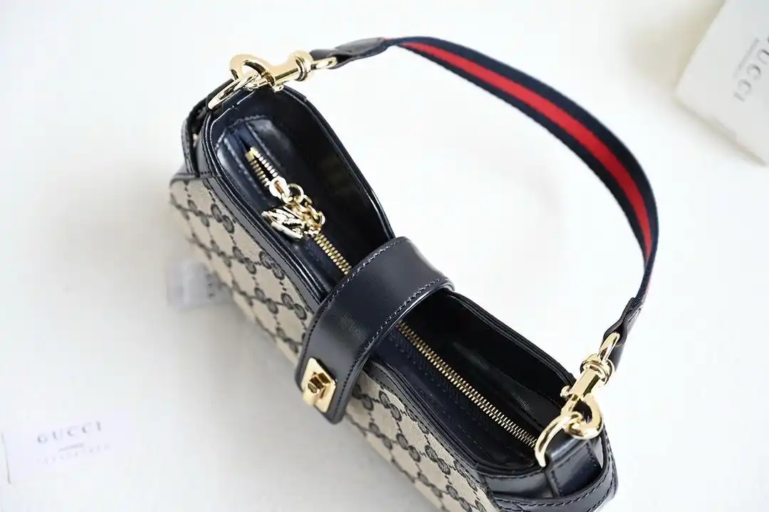 KK03850 (14).webp