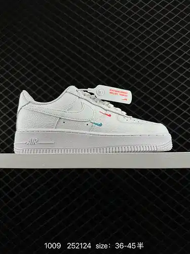 El 1d280g Nike Air Force 1D Low Air force, una zapatilla deportiva casual multifuncional de parte ba