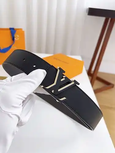 Louis Vuitton Belt wholesale Louis Vuitton Men 's Belt wholesale original Leather Materials SPOT Pro