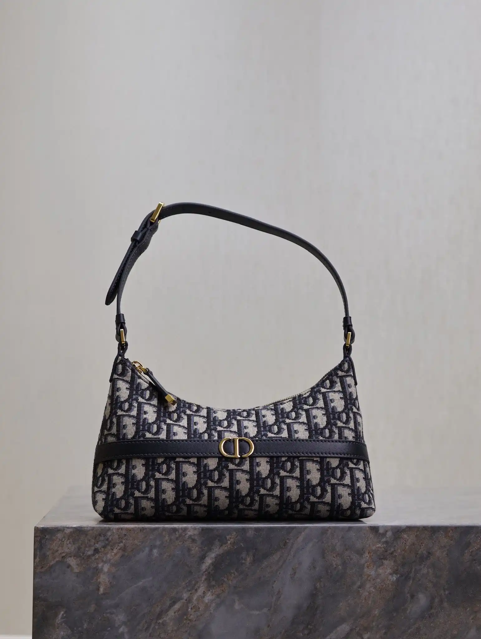 KK04850 (1).webp
