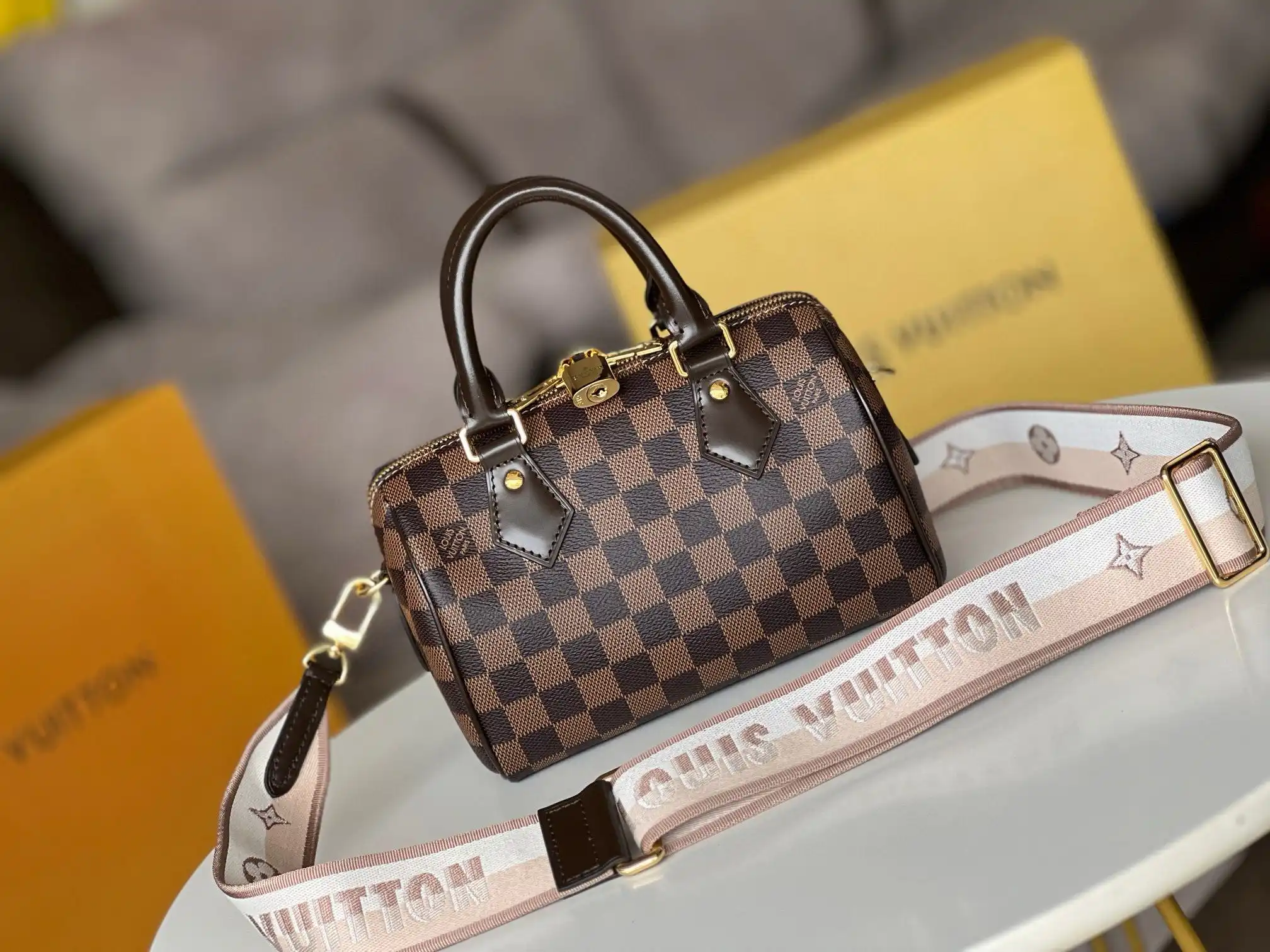 KK03550 (13).webp