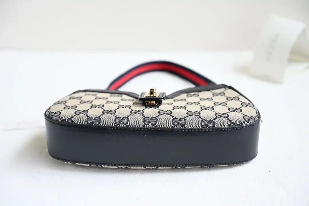KK03850 (12).webp