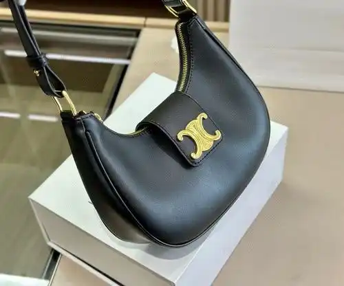 Paquete axilar Celine bolso femenino Celine bolso bolso de entrega de alta calidad de cuero de vaca 