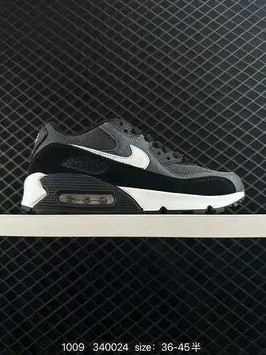 La parte superior del clásico mini colchón de aire retro 1d20g Nike Air Max 9e0g running Shoe está h