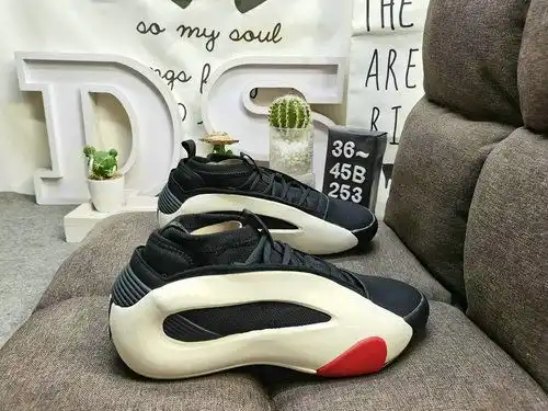 El nuevo diseño de la parte de la lengua de color Adidas Harden Volume 8 ie2c69e5x, de clase corpora