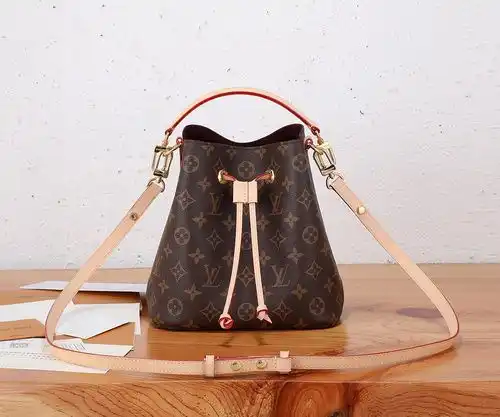 LV bolso de hombro único LV bolso de mujer LV bolso diagonal importado de la parte superior de la bo