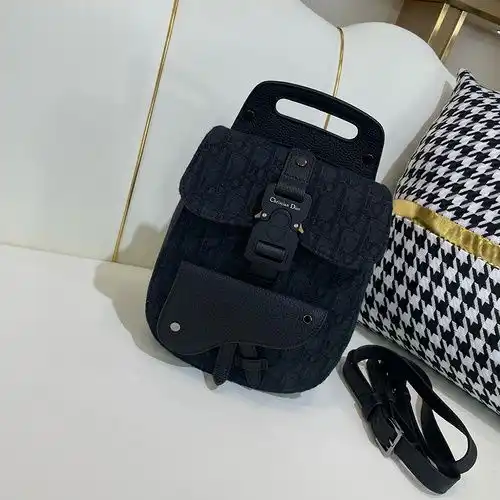 Bolsos Dior bolsos Dior para hombres y bolsos Dior están hechos de cuero de alta calidad importado c