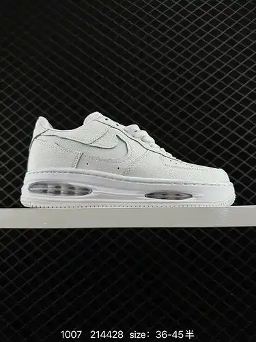 El 1d40g Nike Air Force 1D 0g7 Air Force one, una zapatilla deportiva casual multifuncional de parte