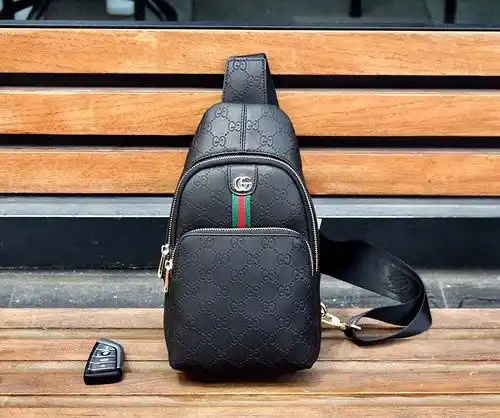 Bolsa de pecho UCCI bolsa de ropa masculina Gucci bolsa de regalo de entrega de alta calidad de cuer