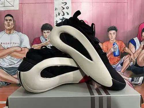 Negro, blanco y rojo 3646