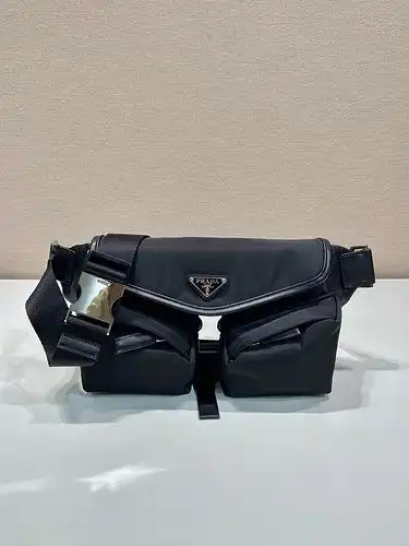 Bolsa de pecho Prada bolsa de hombre Prada bolsa de regalo de entrega grabada de alta gama de cuero 