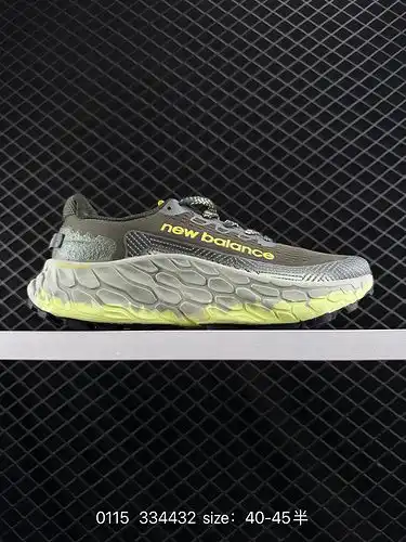 Las zapatillas 1d60g new balance NB Fresh Foam x more V3 TDS absorben impactos para mantener los pie