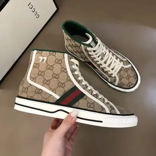 Gucci Código de zapatos masculinos y femeninos B6 Código femenino 339 Código masculino 3844