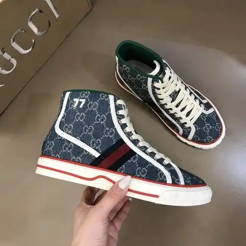 Gucci Código de zapatos masculinos y femeninos B6 Código femenino 339 Código masculino 3844