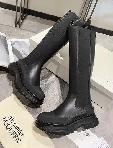 Zapatos femeninos McQueen talla 9E talla 34