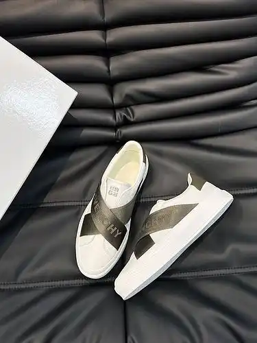 Givenchy Men 's Shoe Code B4 talla 3844