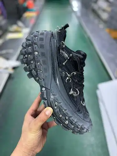 Serie de ingeniería de hackers de neumáticos y zapatos balishijia