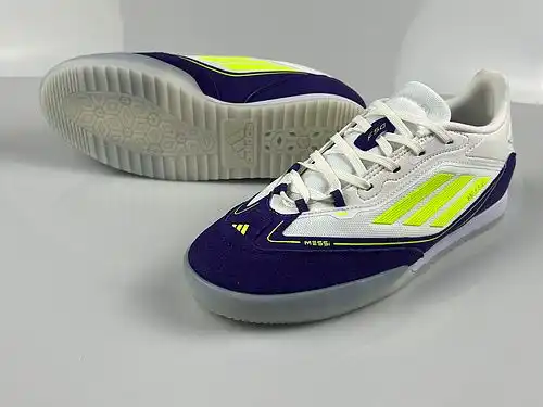 Llegan los zapatos de fútbol interior Adidas f5x0g