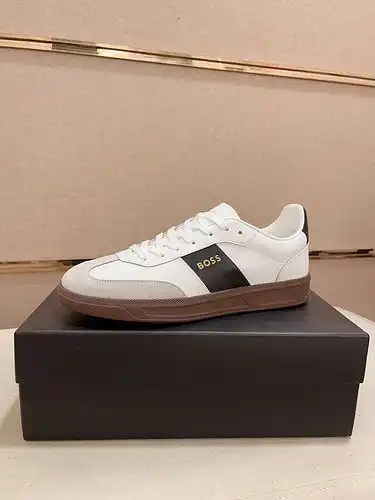 El Código de zapatos masculinos Boss 23b talla 38.444 se puede personalizar sin necesidad de devolve