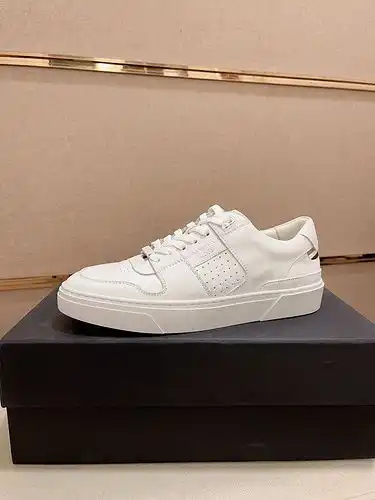 Los zapatos masculinos Boss son personalizables en talla 23c 6 y talla 38.444, sin necesidad de reem