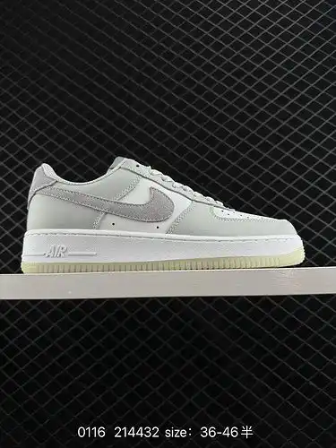 El 1d60g Nike Air Force 1D Low Air force, una zapatilla deportiva casual multifuncional de banda baj