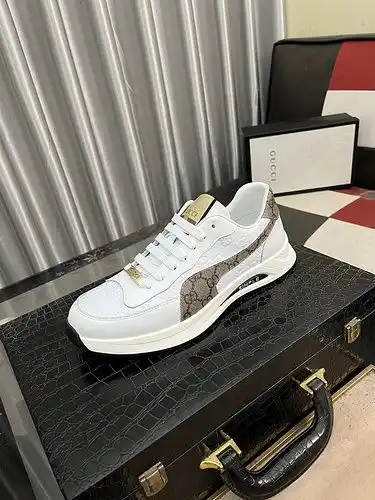 Código de zapatos masculinos Gucci 2b4 talla 3844