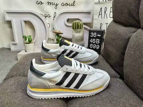 La colección de zapatillas retro 69e9e Adidas SL 72c RS ih482c3 es muy popular en todo el mundo. apr