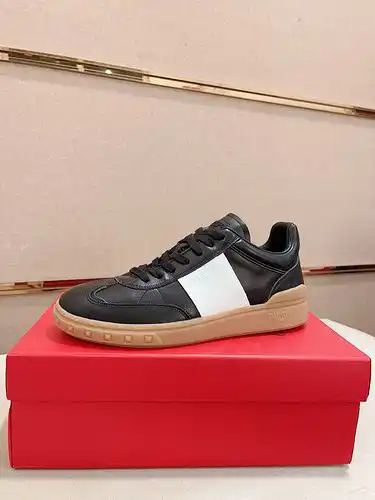 Zapatos masculinos y femeninos Valentino talla 23b6 talla 34