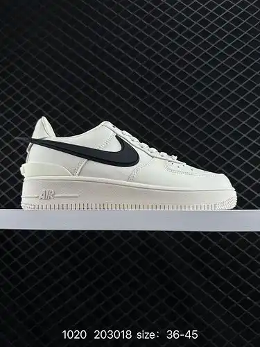 El logotipo swoosh firmado conjuntamente por 9e0g ambush x NK Air Force 1d0g7 Low SP Air Force One s