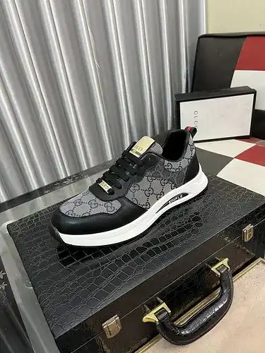 Código de zapatos masculinos Gucci 2b4 talla 3844