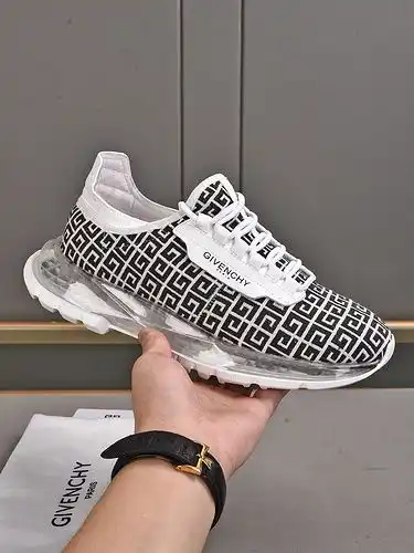 Givenchy Men 's Shoe Code 27C talla 38 444 personalizado